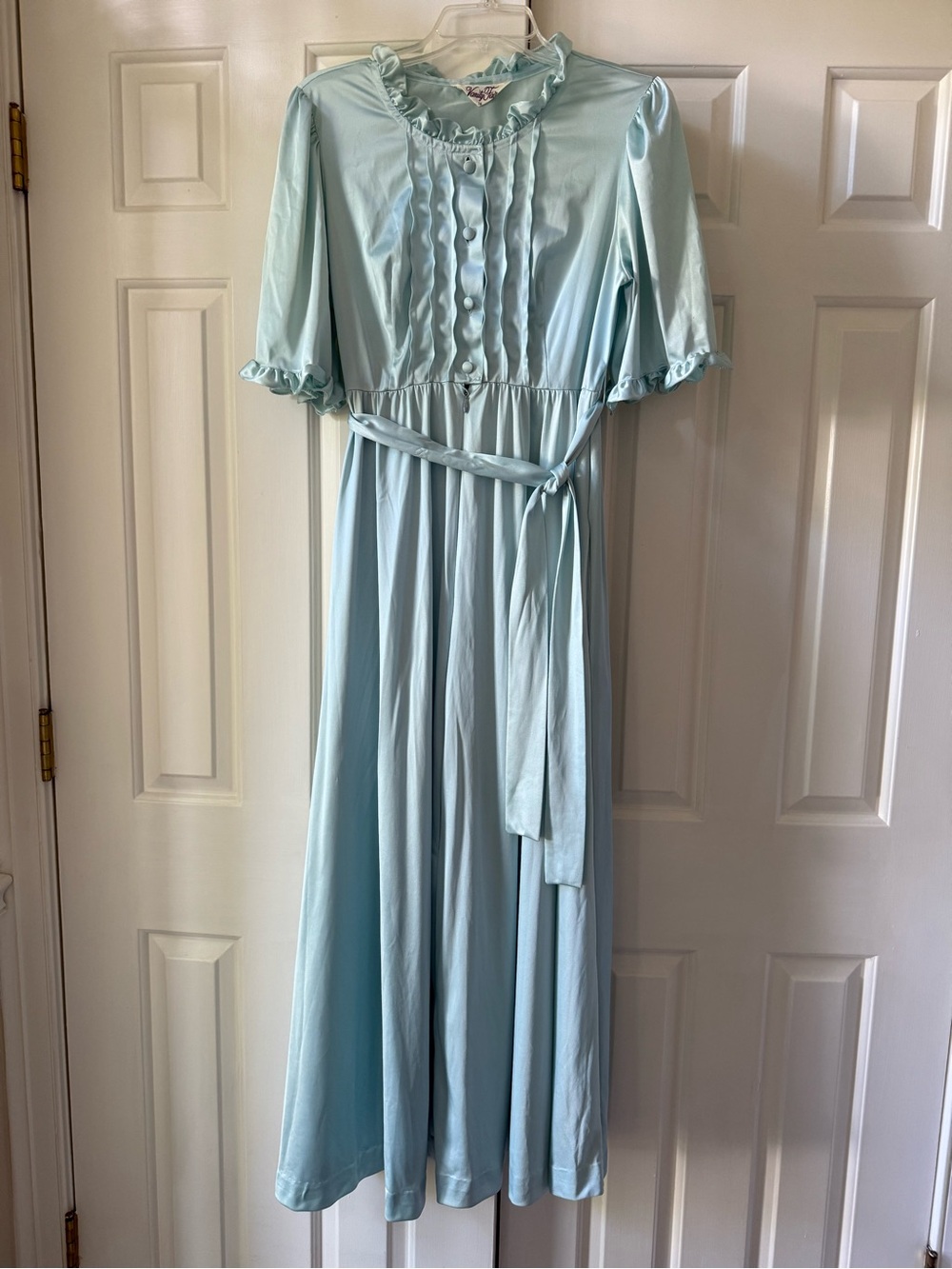 Vanity Vanity Fair Vintage Cottage core Silky Light Blue Nightgown Size 16